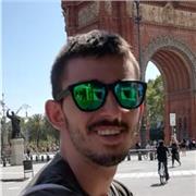 Estudiante de Ingeniería para clases de Fisica